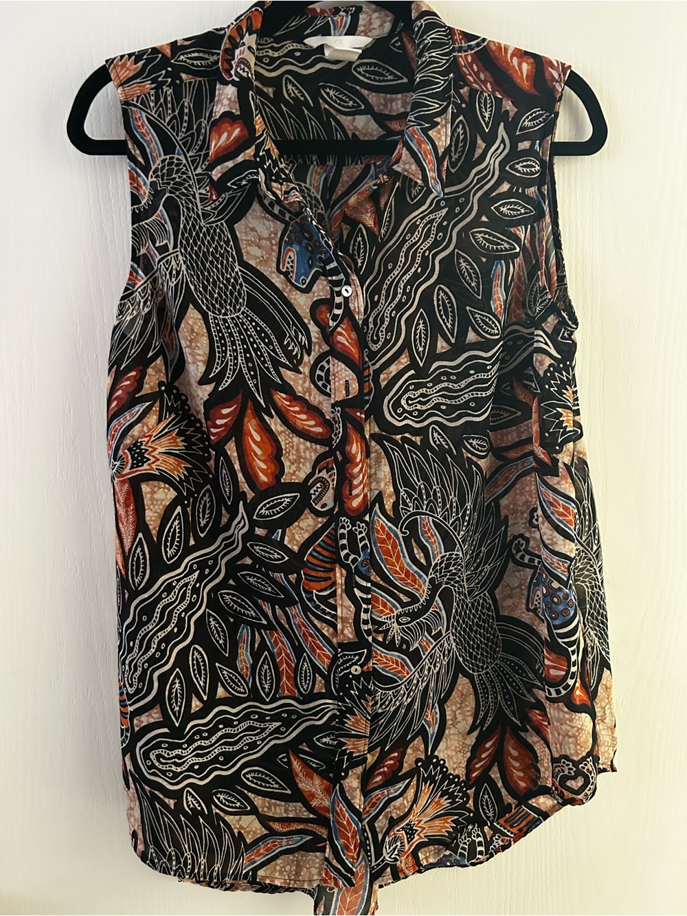 H&M Sleeveless Floral-Print Button Front Top in Black and Rust